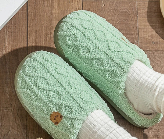 Cozy Bear Slippers - Schattige Pluche Slippers